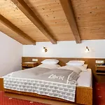 & Garni Knauer Otel