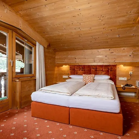 Appart & Hotel Garni Villa Knauer Отель Майрхофен