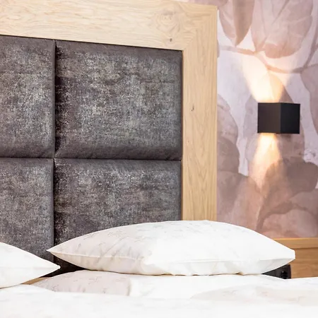 Отель Appart & Hotel Garni Villa Knauer Майрхофен