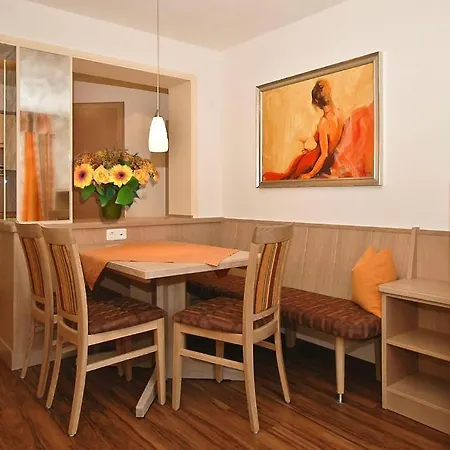 Hotel & Garni Knauer 3*