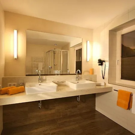 Appart & Hotel Garni Villa Knauer 3* Майрхофен